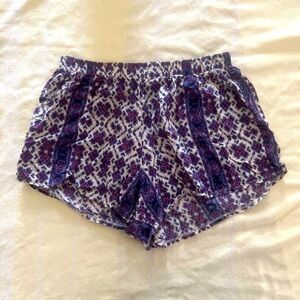 2/$20 ❤️ Brandy Melville Floral Patterned Women's Lounge Shorts